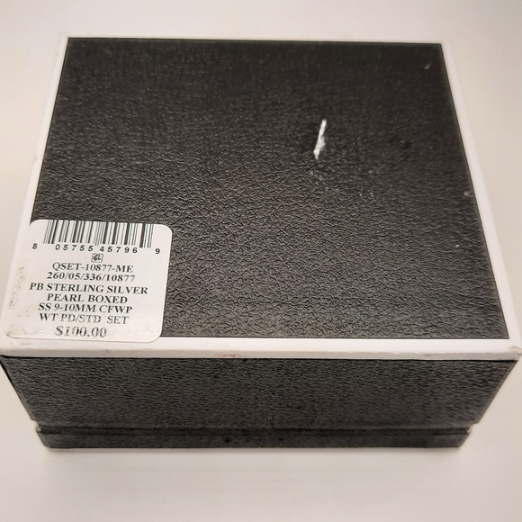 NWT Macys Pearl Necklace Set - Picture 6 of 6